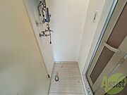 もちろん洗濯機置場は室内にあるので、いつでも洗濯できますよ～