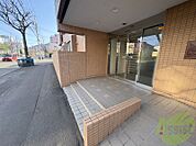 前面道路、建物周り等
