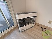 灯油暖房です。札幌の寒い冬もこれで大丈夫！