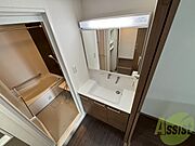 こちらに洗面台があります。朝の洗顔はこちらで。