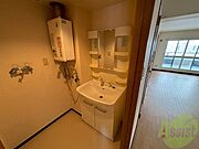 こちらに洗面台があります。朝の洗顔はこちらで。
