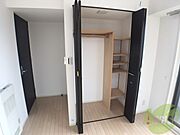 各部屋に収納があります。すっきり片づけましょう！