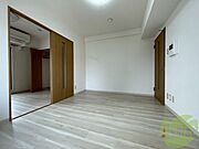 リビングを別角度から撮ってみました。家具の配置もしやすそう。