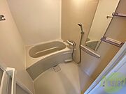 お風呂になります。一日の疲れを癒してくださいね。