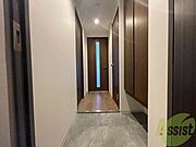 玄関の様子です。明るい印象ですね。気分もあがりそう。