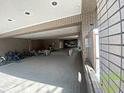 前面道路、建物周り等