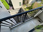 バルコニーです。天気の良い日には外干しができます！