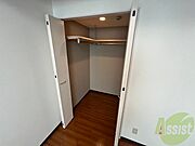 クローゼットは奥行きもあり、荷物が多い方でも安心です。