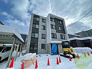 札幌市中央区南4条西「LIISA円山裏参道」