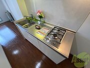 2口システムキッチンですのですぐにお料理に使えます！