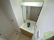 こちらに洗面台があります。朝の洗顔はこちらで。
