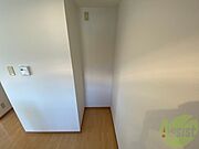 こちらに冷蔵庫を置けます。調理時の動線もばっちり効率的。