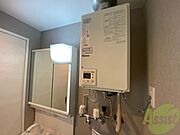 給湯器は簡単操作で温度調整ができますよ。