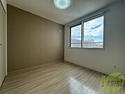 別角度から寝室を撮ってみました。家具の配置もしやすそう。