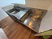 キッチンは調理スペースもあり料理がはかどりそうです。