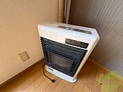 リビングには暖房があるので寒い冬もこれで安心！