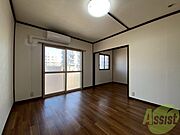 日当たりが良くて心地よく過ごせそうなお部屋です。