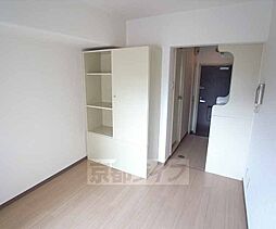 メゾン・ド・パルファン 216 2階ワンルームのリビング/ダイニング