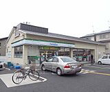 ファミリーマート大宮交通公園前店まで200m