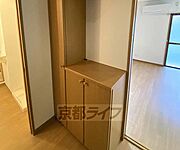 靴収納つきの玄関