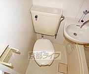 ユニットバス内トイレです