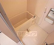 すっきりとした浴室です。