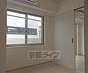 風通しの良い洋室です