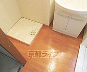 脱衣所も広々