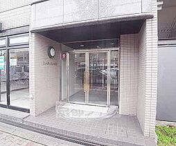 14 / 23