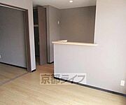 アクセントクロスがお洒落ですね。