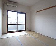 6帖和室です。