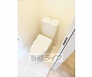 ウォシュレット完備。