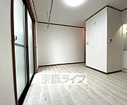 落ち着いた雰囲気のお部屋です