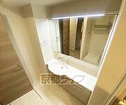 独立洗面台