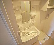独立洗面台付きです。