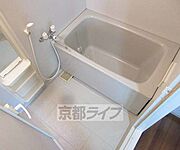 広めのお風呂です