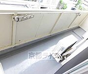 広いベランダですよ
