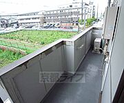 奥に長いバルコニです。