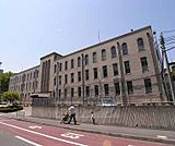 京都府警察本部まで722m 京都府警の中心。京都府警本部です。