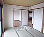 寝室：快適な畳です・
