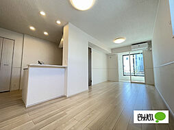 マ・メゾンI 101 1階1LDKのリビング/ダイニング