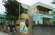 病院「湊幼稚園様まで450m」