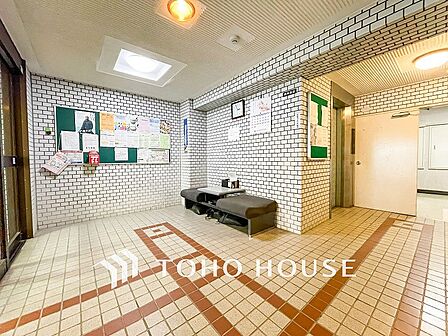 エレベーターを完備しておりますのでお荷物が多くても楽にお部屋まで運べます。