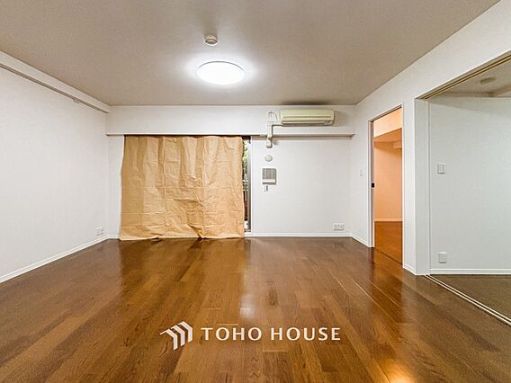 開放感あるリビ...