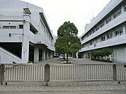 横浜市立新鶴見小学校