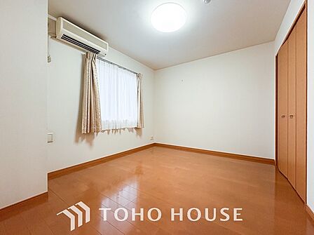 1日の疲れを癒し、心地よく寛げるようゆったりとした広さを確保しています。