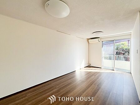 太陽の恵みを一気に受けた明るくお住まい。吹きぬける風を感じながら爽やかで風通しの良い暮らし。
