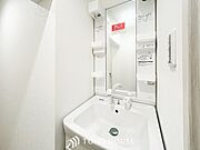洗面台・洗面所清潔感のあるプライベート空間は、身だしなみチェックや肌のお手入れに最適です。