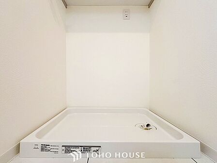 洗濯機を配置しても十分なスペースを確保しております。