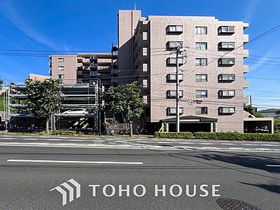 外観:時代の流れに惑わされないシックなカラートーンで街並みに溶け込む外観。 外観:時代の流れに惑わされないシックなカラートーンで街並みに溶け込む外観。